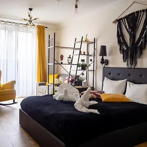 Brick House - Stefan Apartament